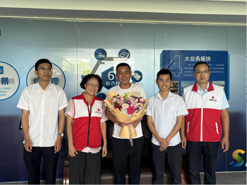 “三亞市道德模范”李濤，好樣的！